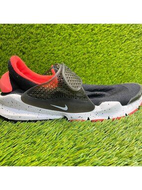 Nike Sock Dart id Mens Size 11 Black Red Athletic Walking Slip-On Shoes Sneakers